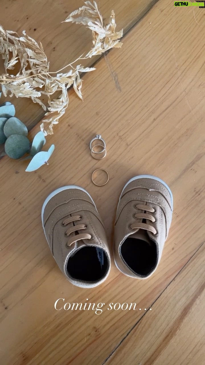 Macarena Miguel Instagram - He estado muy desaparecida estos días… pero ahí les va mi pretexto 🤍