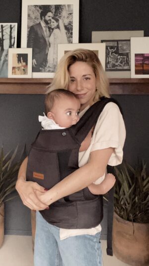 Macarena Miguel Instagram - Mis amigos de @carestino.mx se pusieron guapos este Hot Sale y tienen los mejores descuentos en toda la tienda. No dejen pasar estas gangas, métanse a su página y háganse a ustedes y a sus bebés la vida más fácil ✨