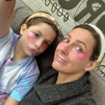 Macarena Tondreau Instagram - Día mamá e hija…..no puedo estar tanto tiempo tranquila y seria!!! Por suerte la Celeste me tiene paciencia y me sigue en todas 😍😂 Y a la #morita no hubo caso que le pusiéramos una mascarilla😂😂😂😂 #madreehija