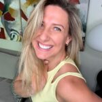 Macarena Tondreau Instagram - Feliz cumpleaños a mí!!!!! 48 añooooos! Hoy me preguntaron qué cosas habría borrado del año que pasó para comenzar mis 48…..NADA…..definitivamente NADA!!! Soy intensamente feliz…llenita de amor, salud, alegrías y rodeada de personas maravillosas. Gracias por tanto❤️❤️❤️❤️ #felizcumpleaños #cumpleaños