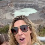 Macarena Tondreau Instagram - Un fue un día increíble en #sanjose #costarica . Lleno de emociones. Conocimos el país en el que vivió @alfalonxo durante 8 años cuando niño. Fuimos al #volcanpoas uno de los volcanes activos más grandes. Al mirador Cono Botos, un volcán inactivo desde hace 6000 años. Conocimos las 2 casas en las que vivió mi Polli, su colegio, la iglesia en la que fue monaguillo, la clínica en la que terminó más de una vez😂 y comimos su mill Shake en Pops. Qué más se puede pedir? Entre más conozco tu historia, más te amo mi pollito. @martisampieri.t #celestealonsotondreau