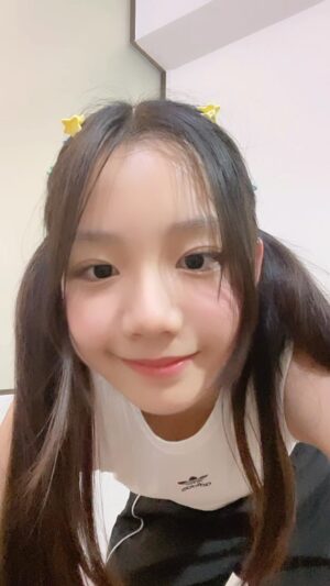 Machida Sutthikulphanich Instagram - Every day✌🏻🎀#maki#machida#makimachida #น้องมากิ#มากิ#มาชิดา #มากิมาชิดา #fyp #fypシ #y2k #reels#reelsinstagram ##dance #korea #ฟีด #explore #explorepage #friends #follwme #dancechallenge #maymaymaki #mylove #mylove❤️ #like#loveedits
