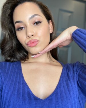 Madeleine Mantock Instagram - Thank you for the birthday love 😘✨