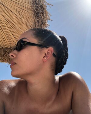 Madeleine Mantock Instagram - lil beach braid ♾