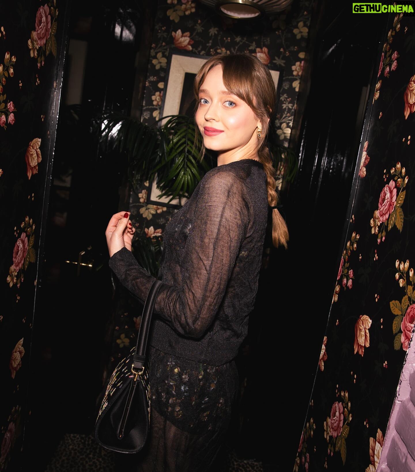 Madeleine Arthur Instagram - 💋💋💋 a lovely evening celebrating #rougedior @dior @diorbeauty 💄