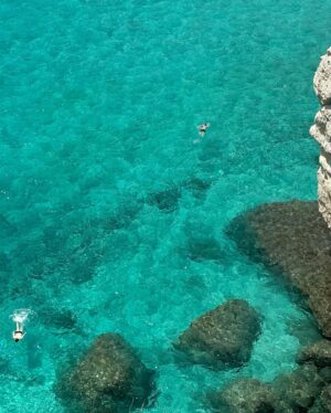 Madeleine Arthur Instagram - menace in menorca 🪼