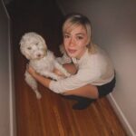 Madeleine Humphries Instagram - Puppy love 🤍 #earlthegirl #notmydogwishshewas 📸 @emerson_basco