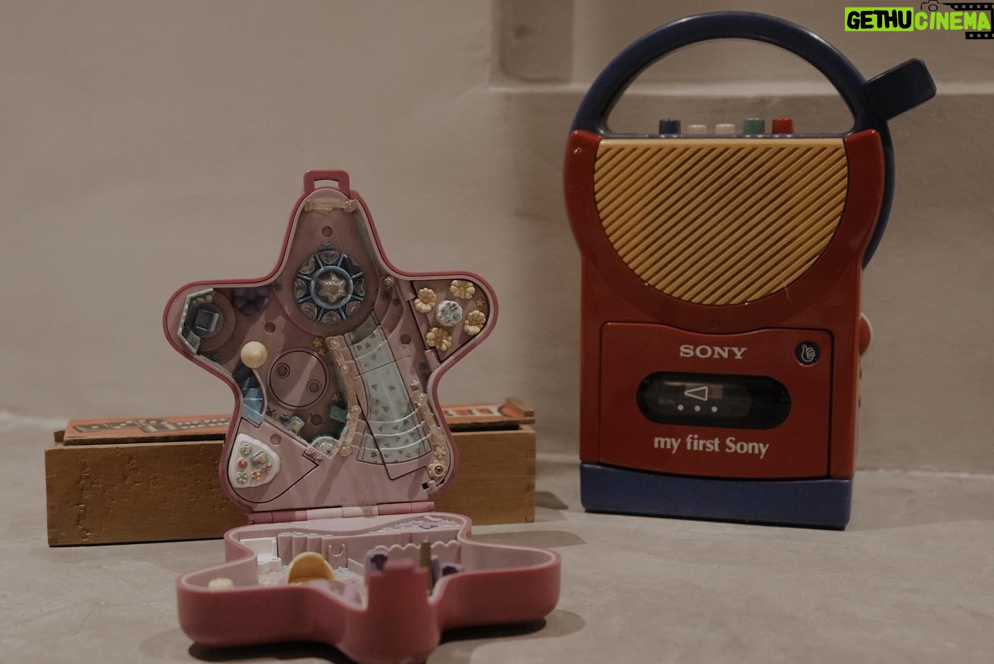 Madeleine Humphries Instagram - “Blossom or Decay” My first solo exhibit featured installations of nostalgic and sentimental childhood belongings, as well as my paintings. My Dollhouse, which I got for Christmas at the age of 5yrs old has traveled with me from SF-Paris-Manila…i brought it out of storage not only to take it with me on my next adventure and share it with everyone that come to the show. But also to remind myself of my growth these past few decades also so I don’t lose track of everything that brought me the most joy as a child. A reminder on my pursuit of happiness. What brought you the most happiness as a child? Let me know below🤍 📸 @beachutv @cloudscape_poblacion