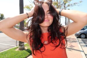 Madeline Carroll Instagram - The parking lot diaries 🍊 🍊🍊🍊