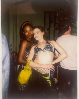 Madeline Brewer Instagram - 20s farewell tour has concluded 
thank u to everyone who helped me ring in a new decade with LOTS of glitter 
i love being alive. i wake up every day with a sense of promise about the day and where i fit in it. i haven’t always felt this way and i am so grateful to be here. i love the friends i’ve made in these 30 years and i can’t wait to know them all for another 30  more.