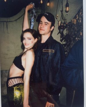 Madeline Brewer Instagram - 20s farewell tour has concluded 
thank u to everyone who helped me ring in a new decade with LOTS of glitter 
i love being alive. i wake up every day with a sense of promise about the day and where i fit in it. i haven’t always felt this way and i am so grateful to be here. i love the friends i’ve made in these 30 years and i can’t wait to know them all for another 30  more.