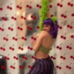 Madeline Brewer Instagram - i love my life and i love green and purple and glitter and being thirty