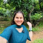 Madhu Reddy Instagram - Mangos Antee oka Emotion🫣 #instagram #insta #viral #post #viralpost #trendingnow #trend #mangos #season #emotion #mangoseason #village #viralposts