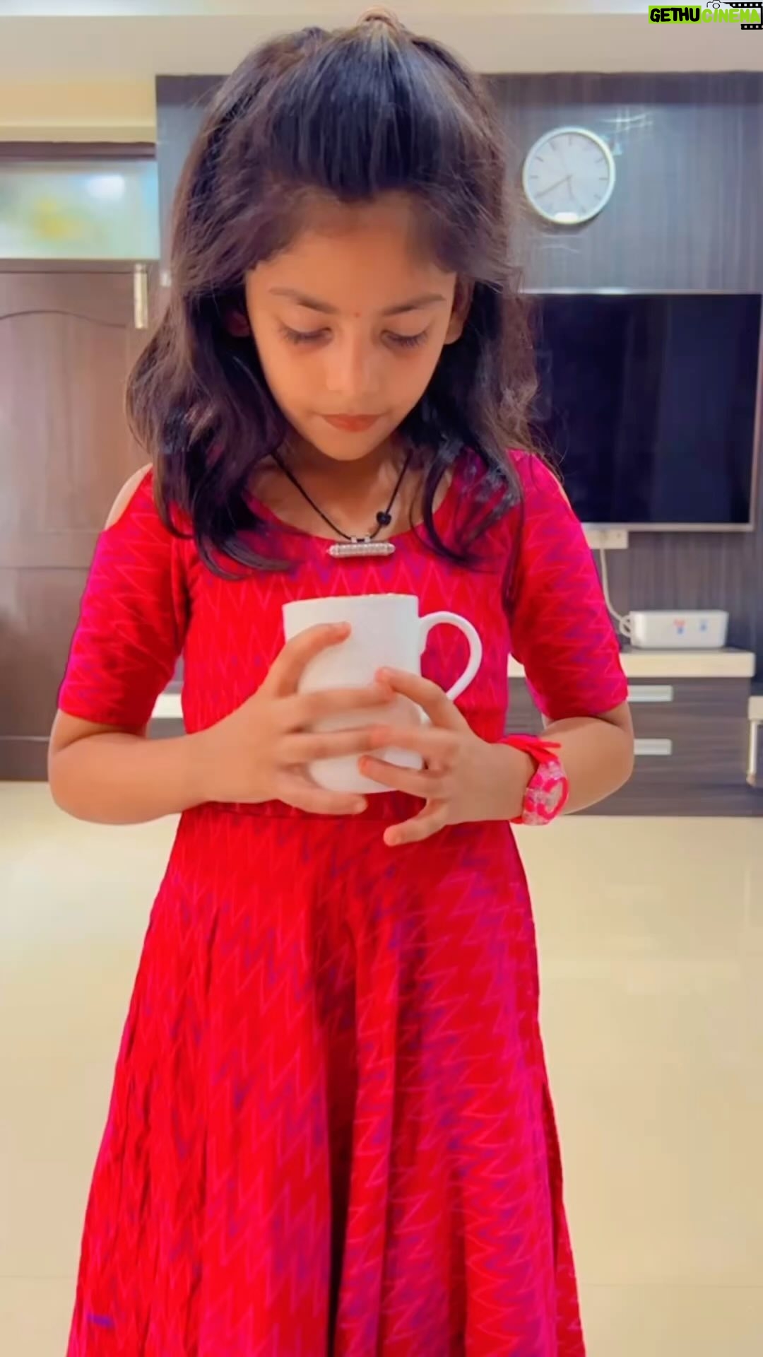 Madhu Reddy Instagram - Maryadha🤪 @purvikaareddy #réel #purvikaa #purvikaareddy #fun #funny #funnyvideos #funnyreels #comedy #comedyreels #comedyclub #reels #reelsinsta #reelsfeel #instagramreels #reelslovers #videos #telugu #telugudailouges #comedyskits #kovaisarala #kovaisarala #reach #funtimes #expression #expressions #expressyourself #creative #reelitfeelit #reelforyou #feel #reelitfeelit❤️❤️ #reelitfeelit
