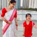 Madhu Reddy Instagram - Purvikaa Korikameraku 🤫 Mother & daughter Dress @suhaicollections #instagram #insta #virla #srikakulam #telugu #teluguactress #telugusongs #trendingreels #trend #mother #motherlove #motherdaughter #mothers #motherlife #motheranddaughter #trendingsongs #trendingnow #reels #reelsfeelit #reelsviral #reelsfeed #telugubgm #treditional #trenditionalook #madhureddy_official #purvikaa #purvikaareddy