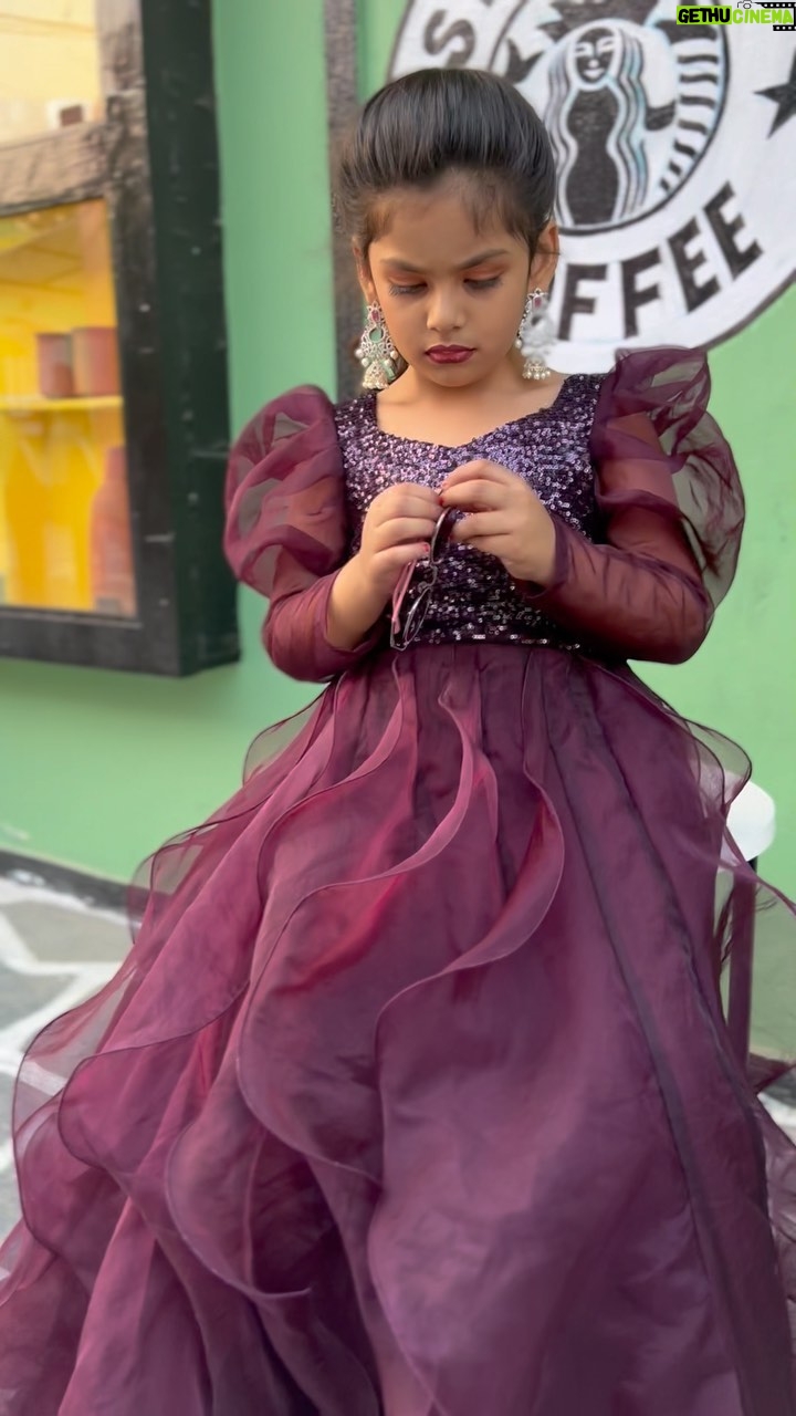 Madhu Reddy Instagram - Bujji talli @purvikaareddy now trending #instafashion #insta #instagram #viralreels #vira #viralmemes #viralreelsvideo❤️ #kids #music #feel #reelitfeelit #reelsindia #reelslovers #viralinstagram #trendingreels #trending #trend #purvika #madhureddy_official#reelitfeelit #feelings #bgm #akkineninagachaitanya #telugu #saipallavi #saipallavi #telugusongs #telugusong #telugutrolls #tollywood #expression