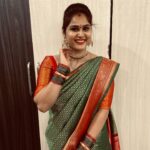 Madhu Reddy Instagram – Trending look❤️

#instagram #insta #trending #trendingnow #treditional #sareelove #sareelover #sareelovers #sareecollection #pattusarees #kanchipattu #pattu #love #loveyourself #lovelife #happy #happyface #music #soundarya