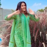 Madhu Reddy Instagram - Now trending 🤗 dress @missammacollections2023 #badshah #madhana #trending #reelsinstagram #reelsindia #reels #reelsviral #reelsinsta #madhana #trend #trendingreels #reelsfeelit #reelsfeed #dance #bolywood #bolywoodsong #feed #feedfeed