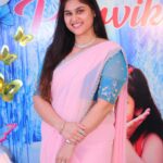 Madhu Reddy Instagram - My favourite hero❤️ Photography @bheemesh_6 #instagram #insta #look #saree #sareelove #sareefashion #sareelovers #trendingreels #trend #feedfeed #reach #reaching #photo #photoeveryday #photoshoot #happy #loveyourself #viralpost #viralmemes #viralmusic #instastyle
