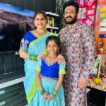 Madhu Reddy Instagram - క్రోదినామ సంవత్సర ఉగాది శుభాకాంక్షలు @madithatikrishnakishore @purvikaareddy #instagram #insta #family #familytime #familyfirst #trend #trendingnow #post #picoftheday #family #loveislove #viral #post #virals #viralinstagram #viralfestival #festival #festivalstyle #festivaloutfit #treditional #treditionaljewellery #jewelry #viralvídeo #viralsongs #telugu #music #festivalwear