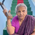 Madhu Reddy Instagram - Ammama Dailouges rocks Vesukondi Balayya fans likes 😎 I love my Ammama @balayyababu_official #instagram #insta #viralvideos #viral #balayya #balayyababu #madhureddy_official #balayyadailouges #jaibalayya #jaibalayya💪 #dailougs #telugu #teluguactress #telugumovie #telugucomedy #telugutrolls #telugureels #ammama #happy #village #villagelife