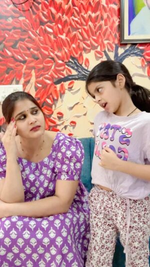Madhu Reddy Instagram - వర్ధంతి అంటే 🫣 @purvikaareddy 

#instagram #insta #reels #reelsinstagram #viral #videos #fun #comedy #sunil #telugu #music #funny #funnyvideos #comedyreels #comedy #comedyskits #viral #reels #reelsinstagram #reelslovers #reelstrending #reach #reachvideos #viralmemes #viralsongs #motherdaughter #mother