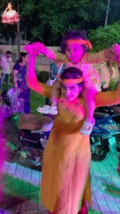 Madhu Reddy Instagram - Tiny steps, big celebrations! Ganesh nimarjanam lo nishka dance🧿😘♥️ Bye Bye Ganesha😍 #2023 #ganeshchaturdhi #vinayakanimarjanam #baby #dance #babydance #telugureels #kannada #tulu #hyderabad #mangalore #Nishka #Funny #ganesha #babygirl #baby #trendingreels #trending #trend #trendy #thankful #sunday #thankful #chaithrarai17