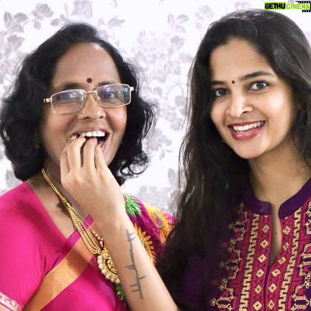 Madhumitha Instagram - “Not all the daughters are daddy’s princesses some are mama’s warriors” Thanks for everything అమ్మ @dhanalakshmidande 🤗❤️ #happymothersday❤️