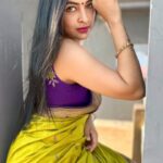 Madhumitha Instagram – 💛 
#saree #sareelove