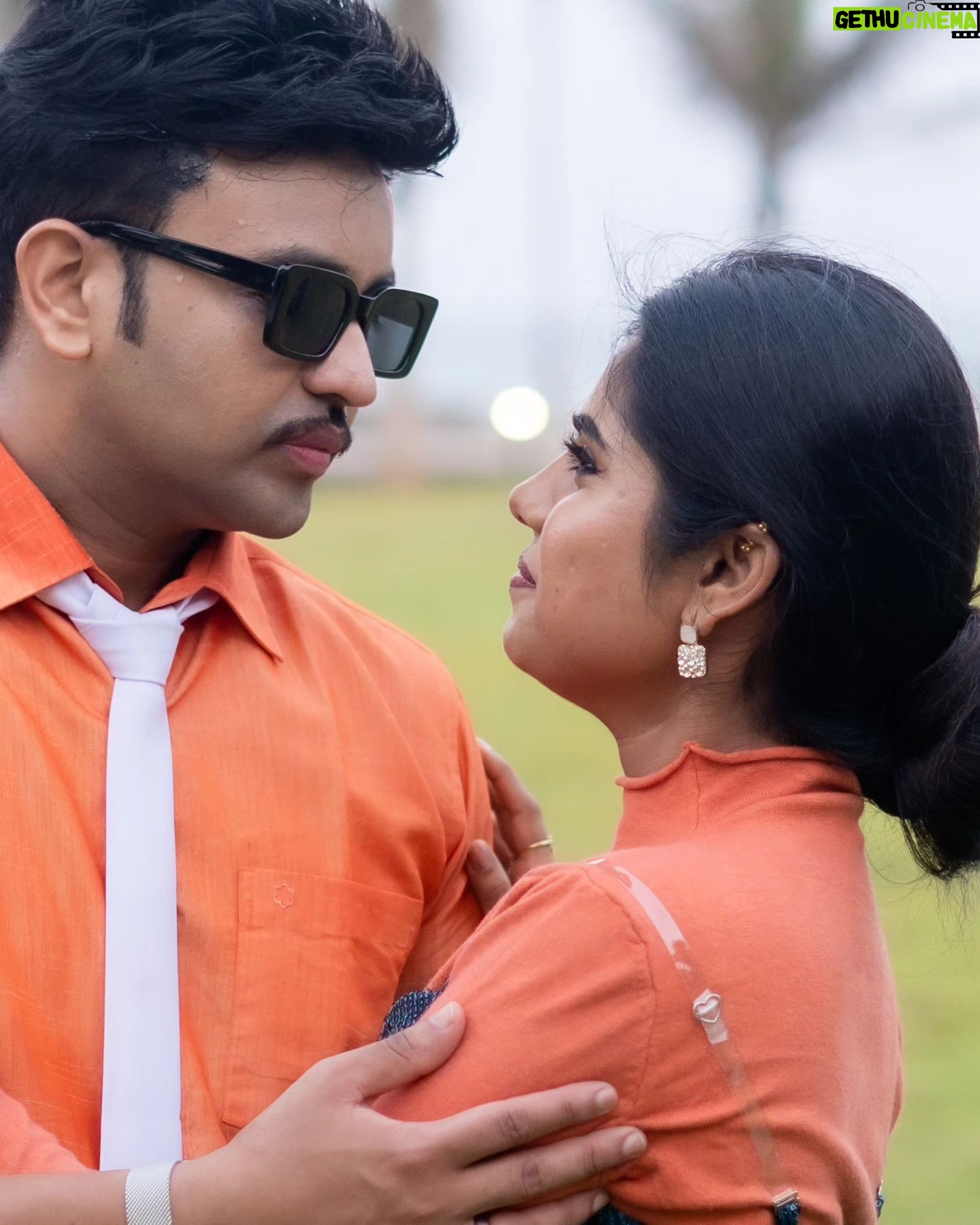 Madhumitha - 3.9K Likes - Anbe Vaa 🤍🤍🤍
#anchor#actor#azhar#as#mgr#bigfan#of#mgrsongs#with#madhumithaillayaraja#suntv#vijaytv
Pics : @didit.clickyourmoments
Manager : @i__am__monty