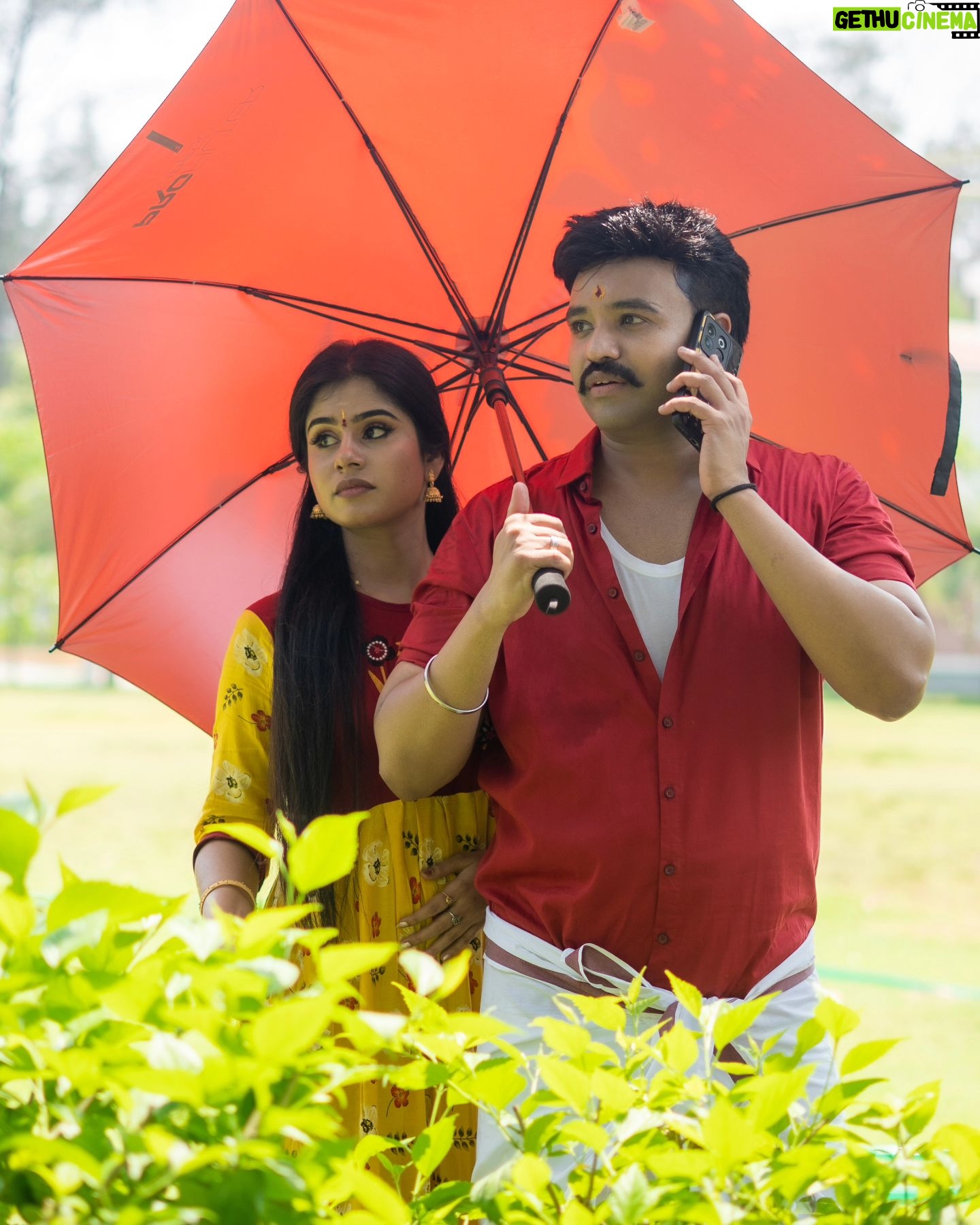 Madhumitha - 6.8K Likes - Behind The Scenes 🎬
Candid Moments
#anchor#actor#azhar#madhumithaillayaraja#madhumitha#nenjukulle#nenjukulleinnarunnu#song#moments