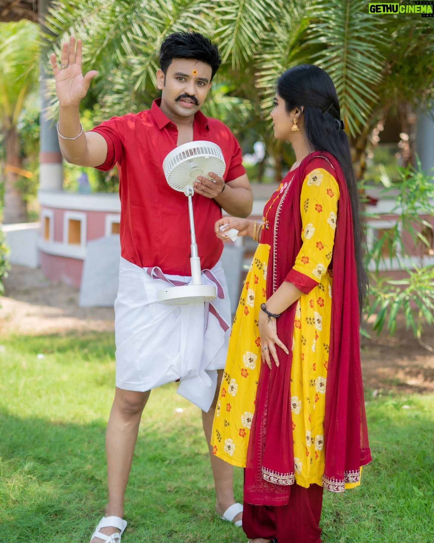 Madhumitha - 6.8K Likes - Behind The Scenes 🎬
Candid Moments
#anchor#actor#azhar#madhumithaillayaraja#madhumitha#nenjukulle#nenjukulleinnarunnu#song#moments