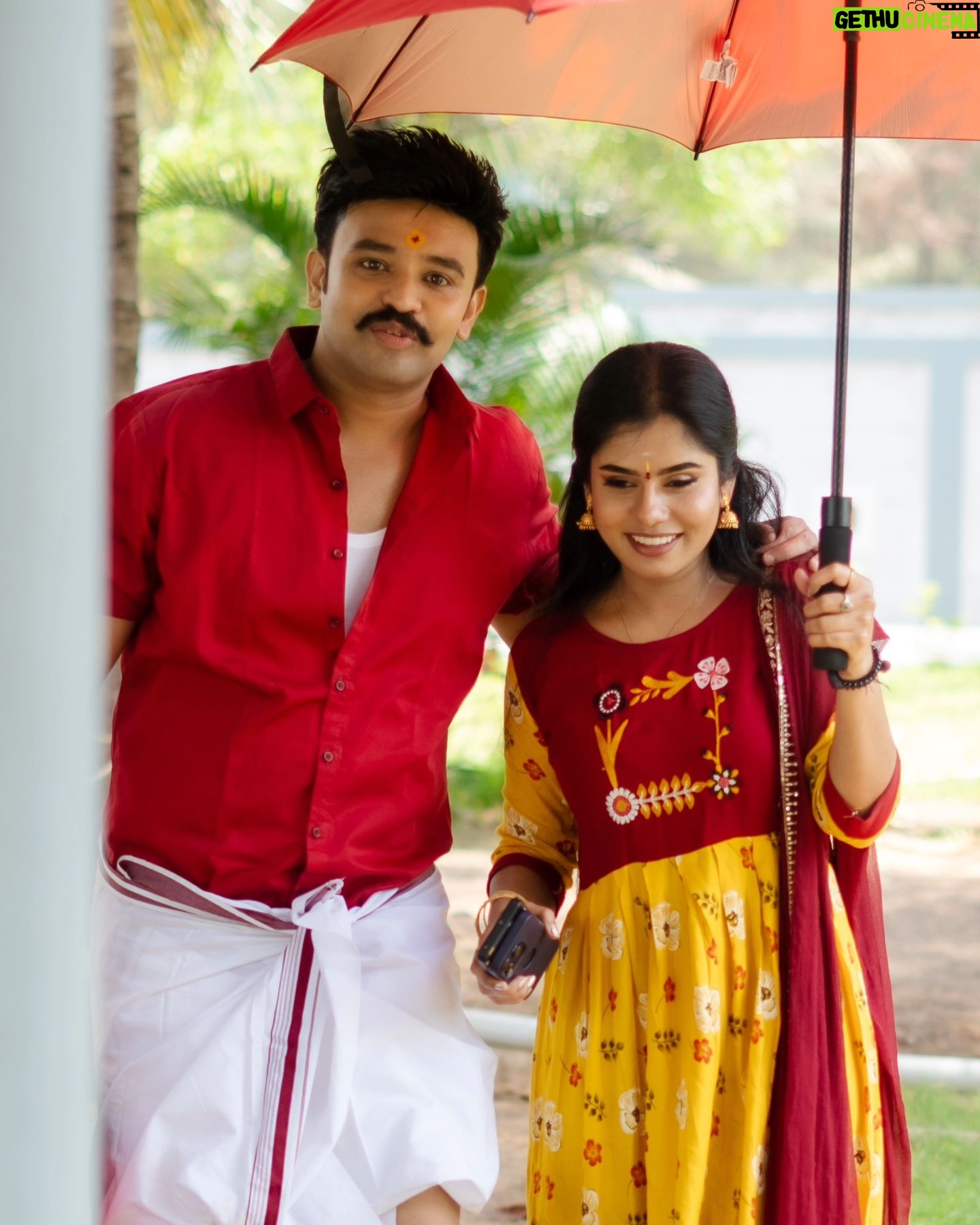 Madhumitha - 6.8K Likes - Behind The Scenes 🎬
Candid Moments
#anchor#actor#azhar#madhumithaillayaraja#madhumitha#nenjukulle#nenjukulleinnarunnu#song#moments