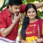 Madhumitha Instagram - உன்னால் தவிக்கும் 'பொன்னுமணி' ... #anchor#actor#azhar#madhumithaillayaraja#ponnumani#movie#living#moments#recreating#karthik#and#soundarya 📸 : @didit.clickyourmoments