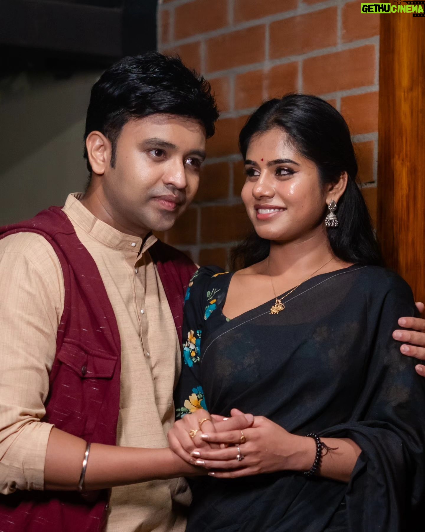 Madhumitha - 4.1K Likes - சந்திரன் - இந்திரன் ...
#azhar#madhumithaillayaraja#thillumullu#chandran#indhiran#moments