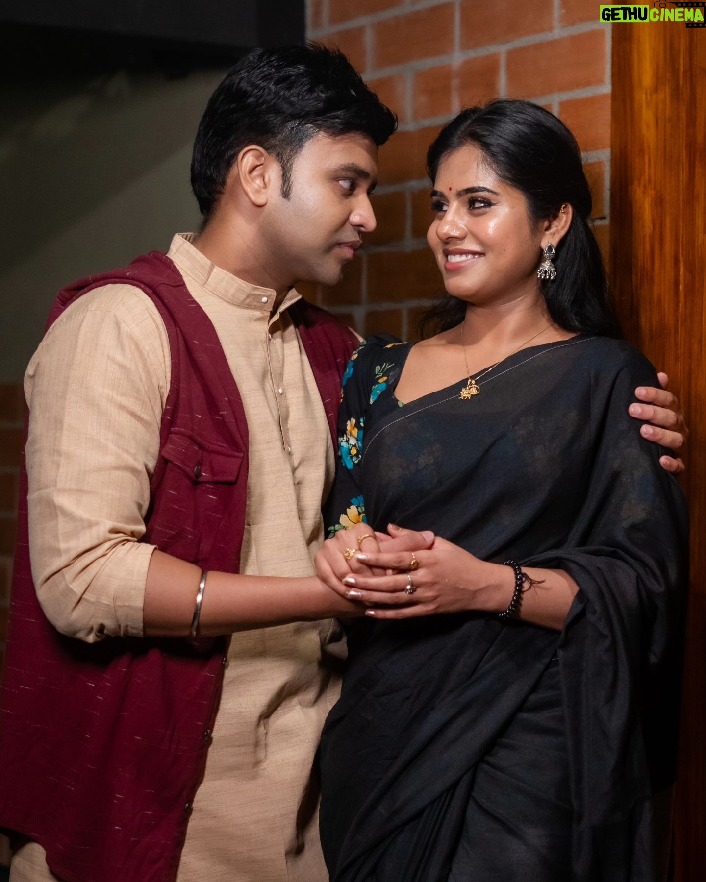 Madhumitha - 4.1K Likes - சந்திரன் - இந்திரன் ...
#azhar#madhumithaillayaraja#thillumullu#chandran#indhiran#moments