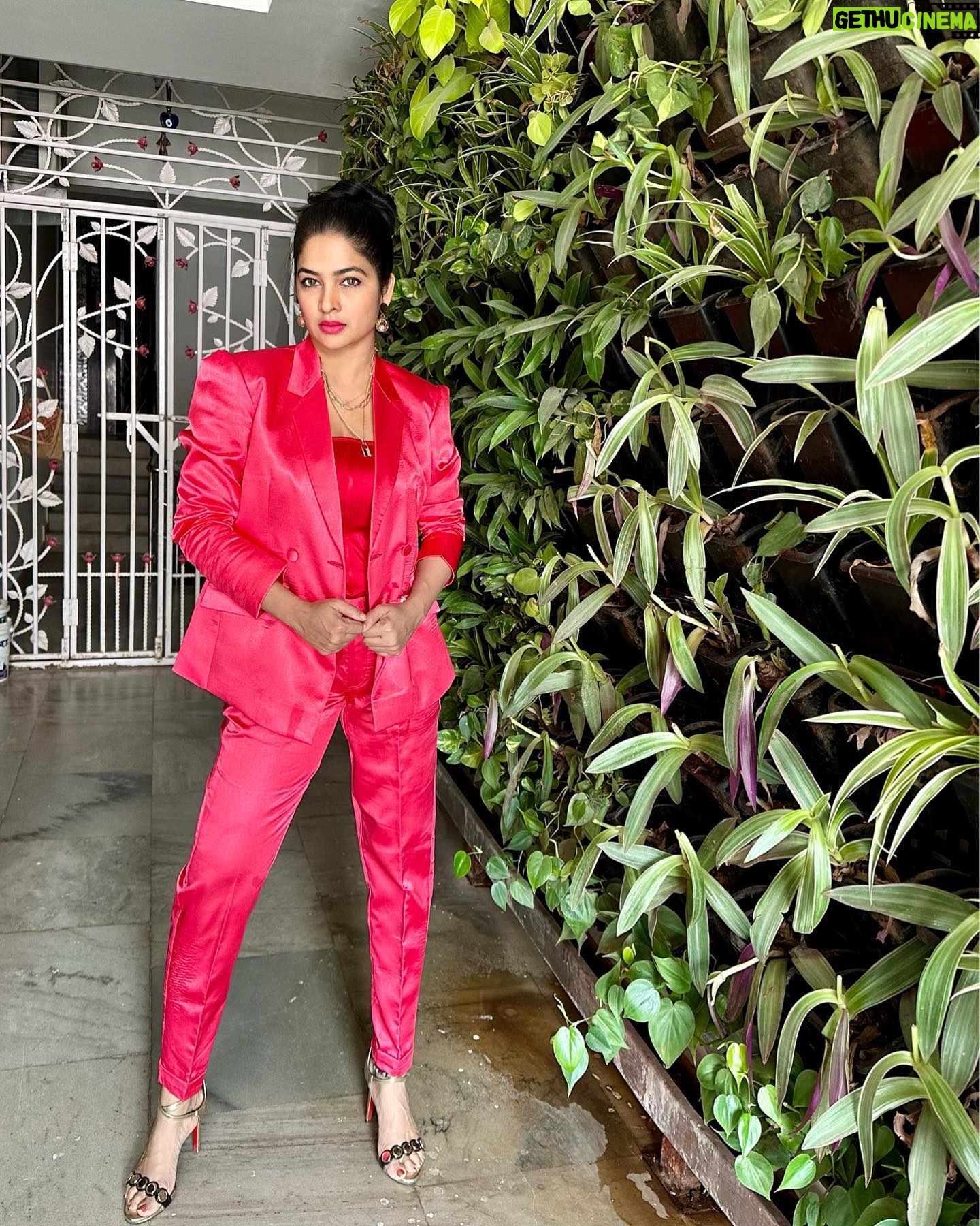 Madhumitha - 6.3K Likes - You are the presenter of you, be the best, be unique ❤️ #hotpink #blazer #designer #WithLoveSivaMadhu #pink