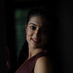 Madhuri Braganza Instagram - Some intense expressions captured by @shalupeyad on the set of our Malayalam film Varaal that was subsequently dubbed in Telugu too.🩶🤎🖤 . . #film #behindthescenes #mollywood #tollywood #varaal #cinema #indiancinema #intense
