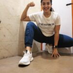 Madhuri Braganza Instagram - I love this T, but I most definitely did not overthink this shoot I did for myself in the bathroom post my workout.💪🏼😅 . . . #endorphins #ranoutofpictures #iclearlymissshooting #makelifefun #postworkoutglow #funstuff #nomakeup #unedited #sweaty #selfshot #sweatymads #blameitontheendorphins #theendorphinsgotme