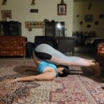 Madhuri Braganza Instagram – Yoga breaks mental barriers, more than physical ones for me.🙃 
Just you go and try it okay thanks.
Happy International Yoga Day!❤️
Thank you @vishwabhaavniyoga for your patience and guidance. I enjoy every moment!🥺
.
.
#newskills #newartforms #internationalyogaday #yogaday #yoga #yogalove #nofear #asanas #poserforlife #butinadifferentway
