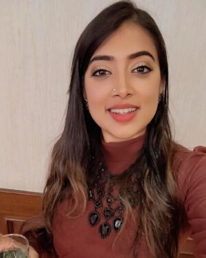 Madhuri Braganza Instagram - Just excited that story filters are now on posts.🙃😅💃🏻
Also Happy World Mental Health day! You do what makes YOU happy.♥️