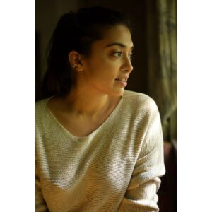 Madhuri Braganza Instagram - 'Humour is the sunshine of the mind' 💯♥️
-Edward Lytton 
Shot by @nim.is.hh , unedited.
.
.
#headshots #closeups #expressions #portfolio #indoorshots #beautyshots #upcloseandpersonal #closeupshots #nimishjainphotography
