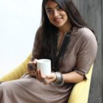 Madhuri Braganza Instagram - Enjoying my cup of black coffee since I'm racist like that. 🤤😋 . . Photography @arundhathi.h Jewellery @teejhindia Kurtha @westsidestores Make up @madhuri.official lol . . #poserforlife #actorthings #coffeelovers #blackcoffee #cuppacoffee #peacefultimes #teejh