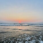 Madhuri Braganza Instagram - Don’t catch feelings, catch waves.🥰🌊🌅 #beachbum #happyplace #madtravels #madtimes #GoaTimes #sunset #sunsetlovers #catchingwaves #myhappyplace #goalove