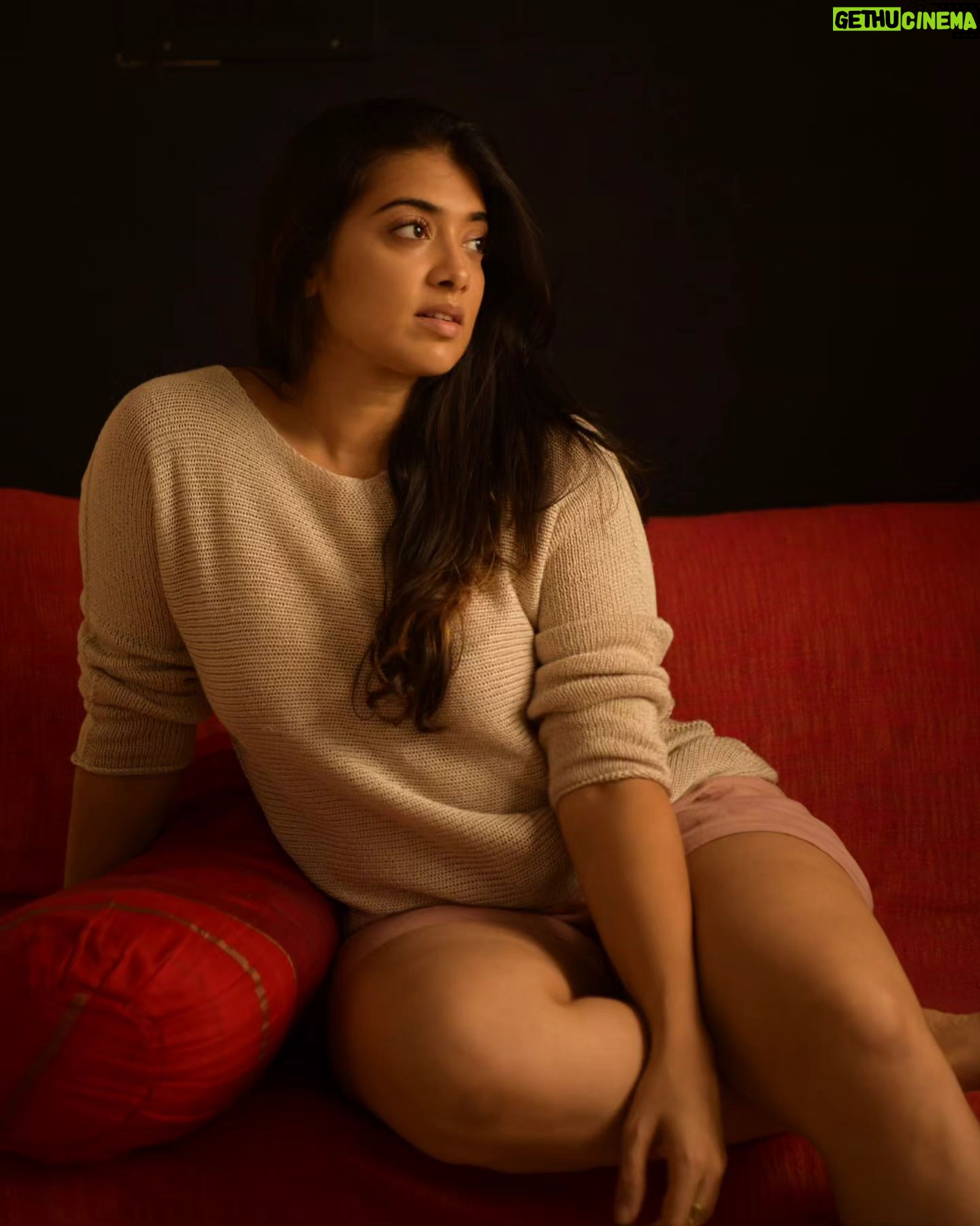 Madhuri Braganza Instagram - My true essence was captured by @nim.is.hh yesterday, as usual!π Only a @nescafeindia cup was missing. I'm here for you @nescafe π€ . . . #naturallight #unedited #homeshots #trueessence #chillclothes #me #rawimages #pensive #poserforlife #nimishjainphotography #indoorshots #warmth #warmpictures #cozycorners #cozypictures