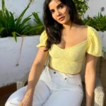 Madhuri Jain Instagram - Chumma casual ah 🤍🫶