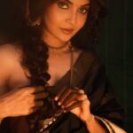 Madhuri Jain Instagram - Dark Apsara 🪷 Muse @it_is_madhuri Shot by @poo.stories Creative direction, hair/makeup, styling @snehamnj Ear maatal @atiracreations [pintrest , Indian apsara, soft fem aesthetic , Indian goddess aesthetic , dark fem aesthetic ]