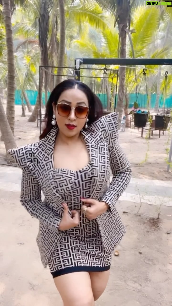 Madhusree Sharma - 3 Likes - Again posting this because of Instagram glitch 🙆♀️ #instagram #instagramreels #dailyinstagramreels #madhusreesharma #reelitfeelit #reelkarofeelkaro