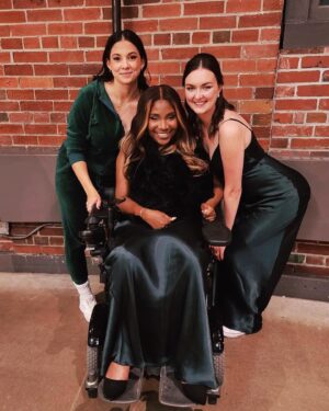 Madison Cheeatow Instagram - My bridesmaid dress didn’t make it past dinner, but this amazing velour tracksuit was better for dancing. 

Beautiful night celebrating @vparry91  and @stevendkerr ❤️