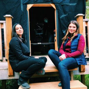 Madison Cheeatow Instagram - Things are very different around here, but good to be back for my 8th year on Heartland 🤯
Swipe to see @alijnewton and I as tiny wee children in season 7 👼🏼👼🏼
